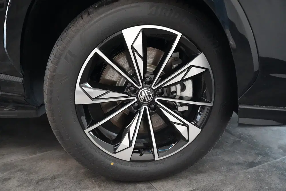 MG HS 1.5 Luxury Treeplanken electrische klep 36 uit 2026, foto 4