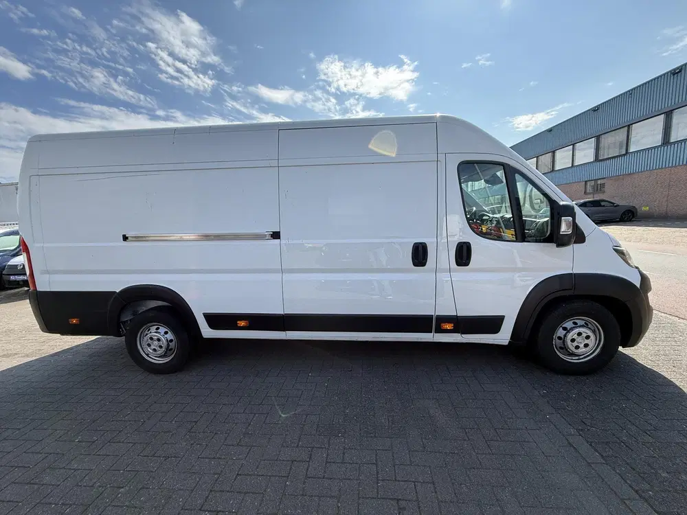 Peugeot Boxer 435 2.2 BlueHDi 165 L3H2 Zwaar Pro Distrib uit 2020, foto 2