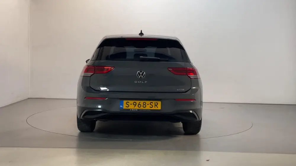 Volkswagen Golf 1.0 eTSI 110pk DSG Life Virtual Cockpit Navi uit 2023, foto 10