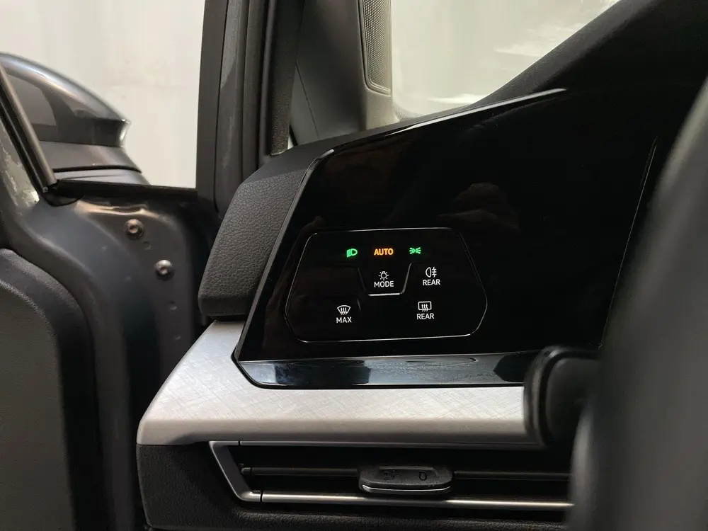 Volkswagen Golf 1.0 eTSI 110pk DSG Life Virtual Cockpit Navi uit 2023, foto 20