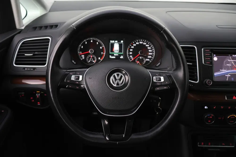 Volkswagen Sharan 1.4 TSI Dsg 7P HIGHLINE XENON | LEDER | AC uit 2019, foto 19