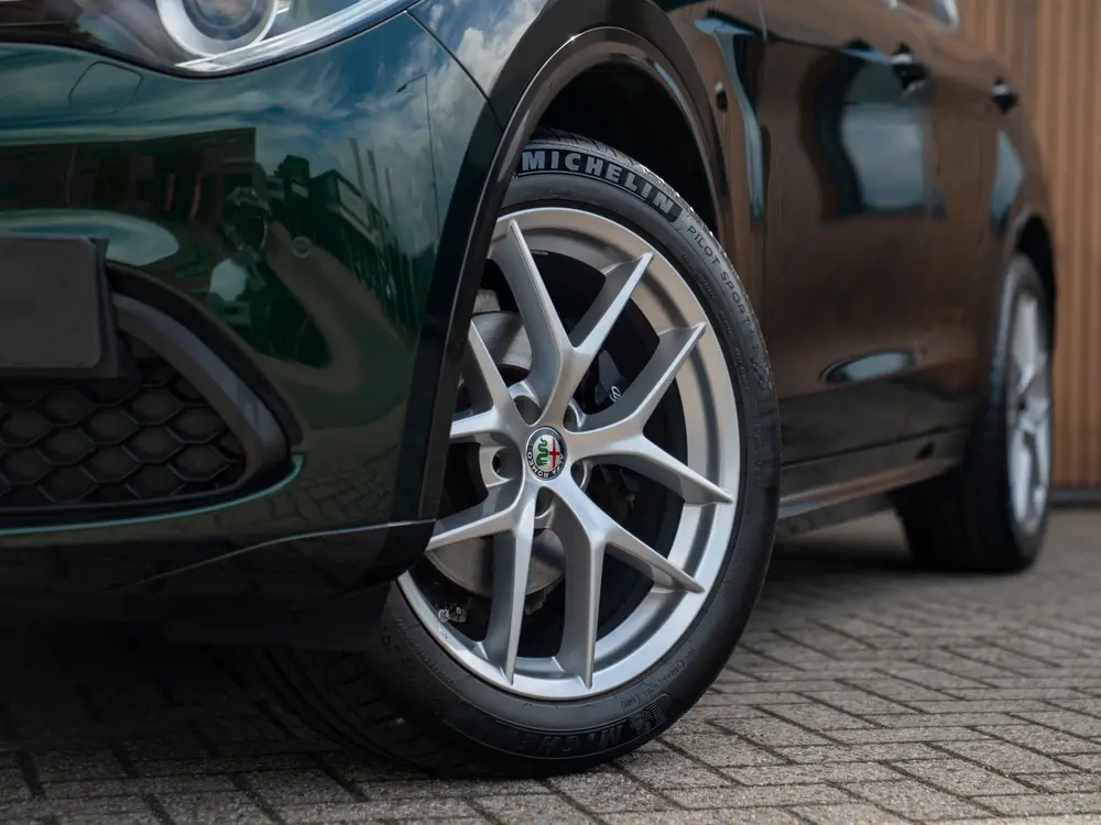 Alfa Romeo Stelvio 2.0T 280pk AWD Ti Lusso MY21 uit 2020, foto 17