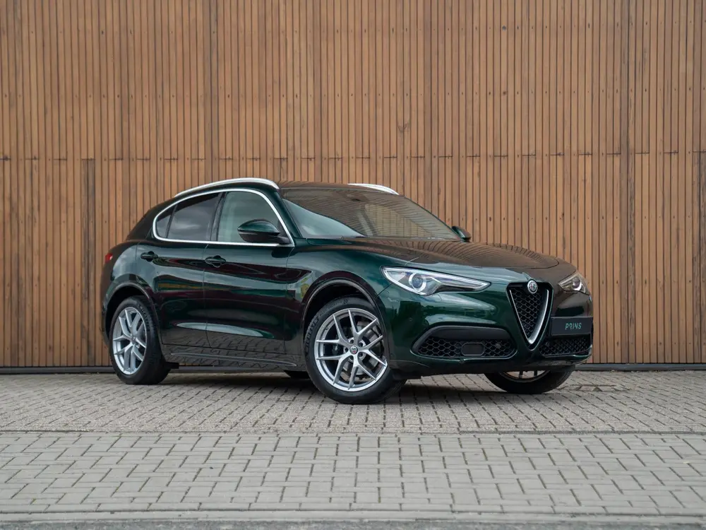 Alfa Romeo Stelvio 2.0T 280pk AWD Ti Lusso MY21 uit 2020, foto 3