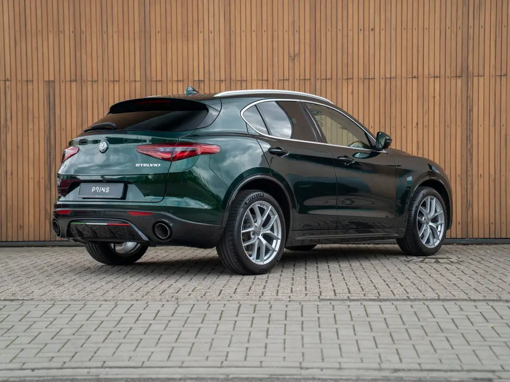 Alfa Romeo Stelvio 2.0T 280pk AWD Ti Lusso MY21 uit 2020, foto 4