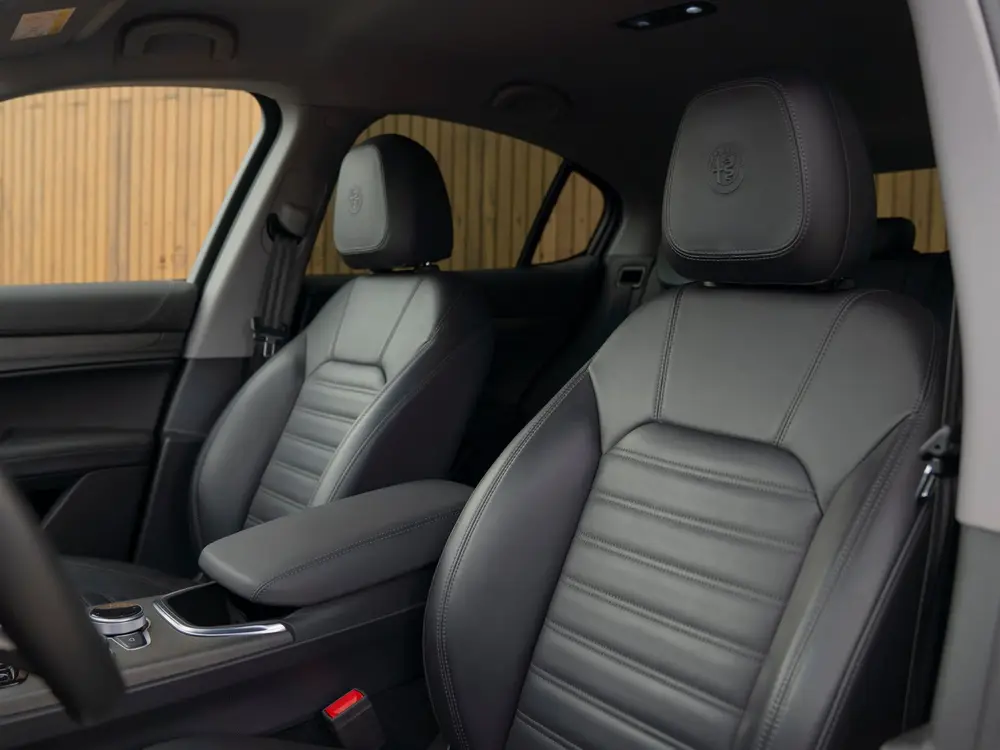 Alfa Romeo Stelvio 2.0T 280pk AWD Ti Lusso MY21 uit 2020, foto 9
