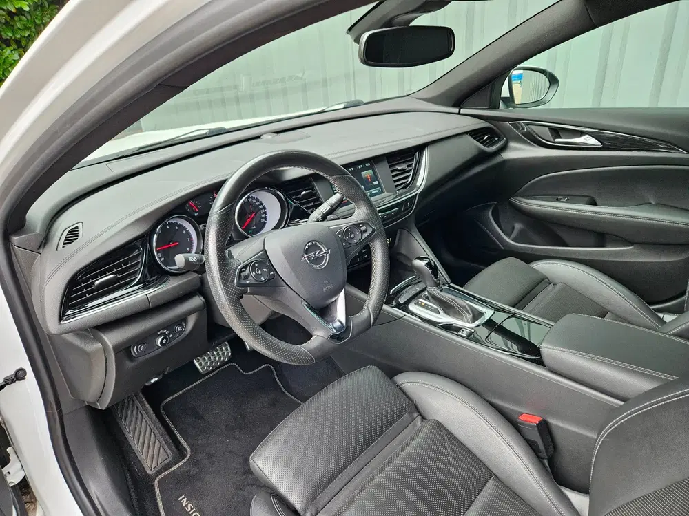 Opel Insignia 1.5 Turbo 165Pk Automaat Business uit 2020, foto 13