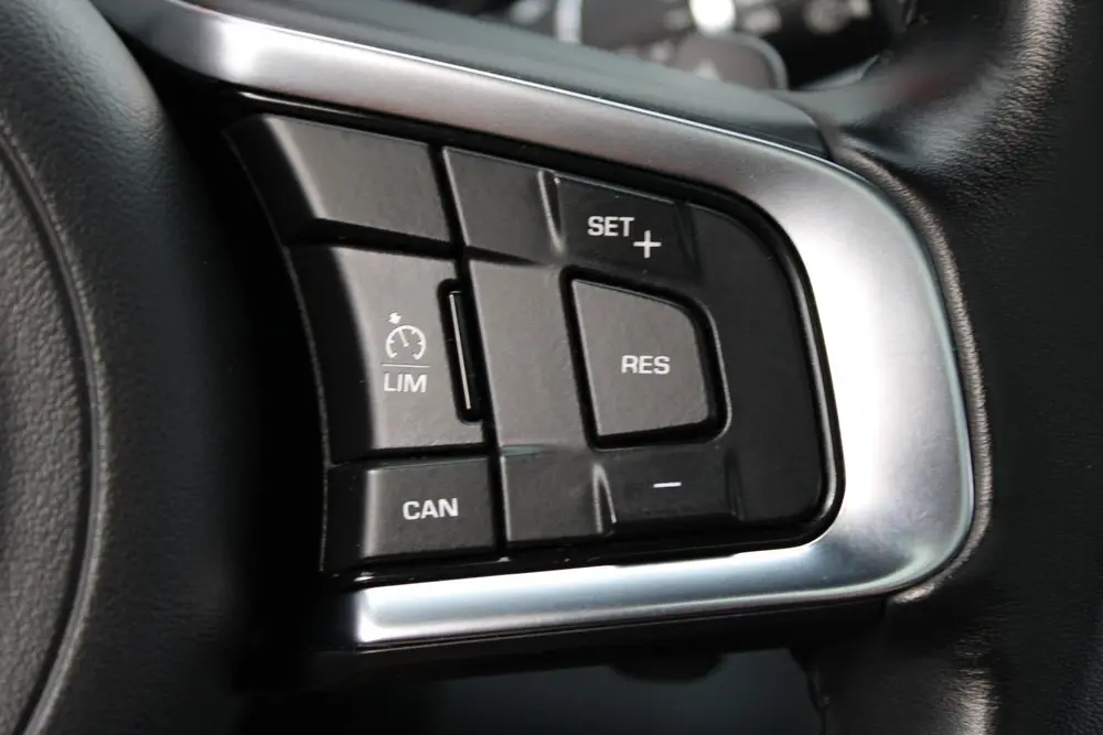 Jaguar E-Pace 2.0 P200 AWD R-Dynamic S (bj 2020, automaat) uit 2020, foto 10