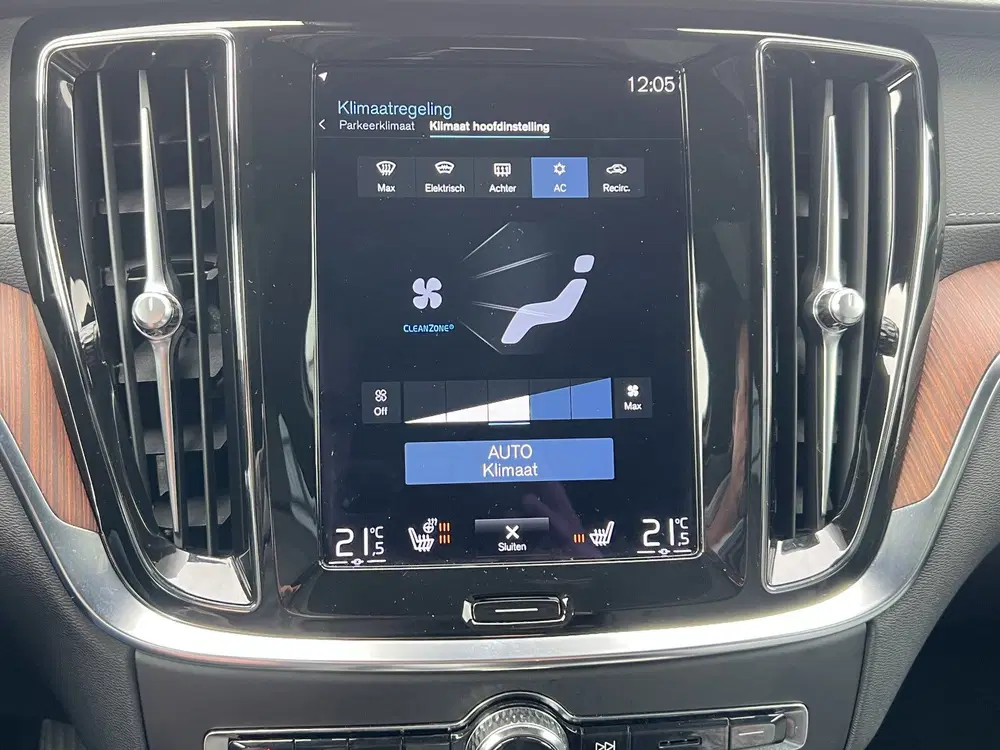 Volvo V60 2.0 T6 Recharge AWD Inscription Trekhaak P uit 2021, foto 19