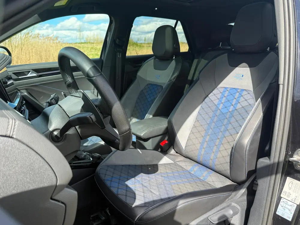 Volkswagen T-Roc R 2.0 TSI 4Motion 300PK Pano IQ-Lights uit 2023, foto 10