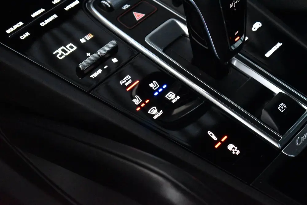 Porsche Cayenne Cayenne Coupé 3.0 E-Hybrid SportDesign | Pano | Mas uit 2020, foto 11