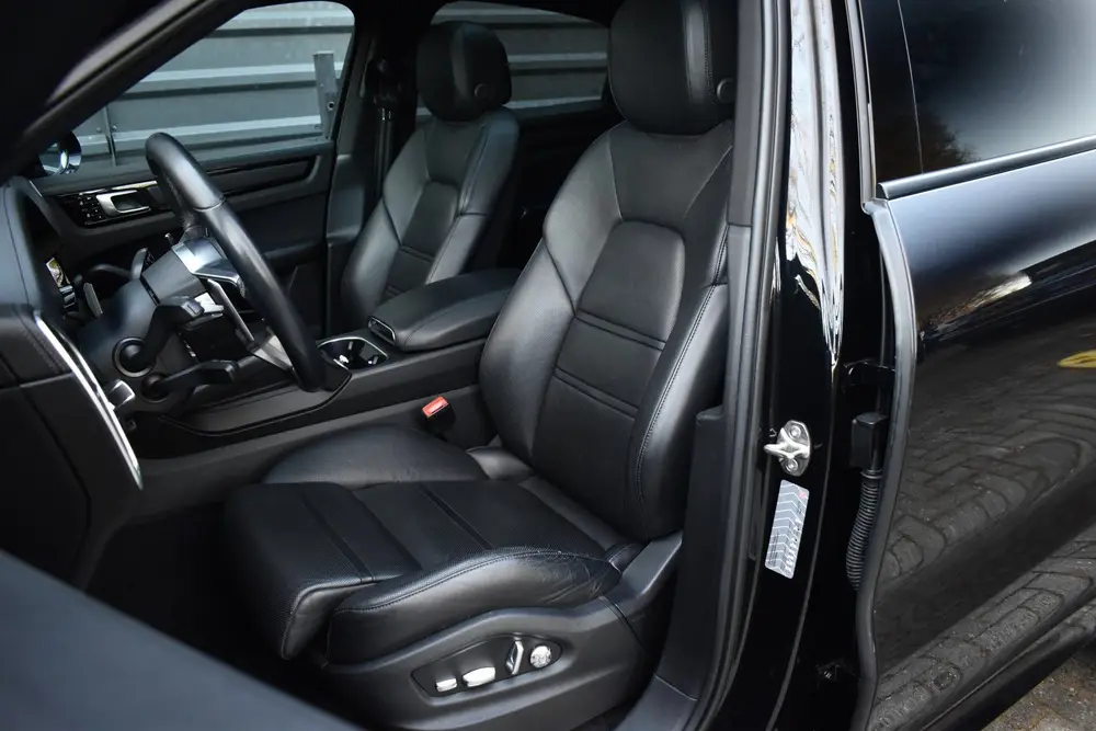Porsche Cayenne Cayenne Coupé 3.0 E-Hybrid SportDesign | Pano | Mas uit 2020, foto 7