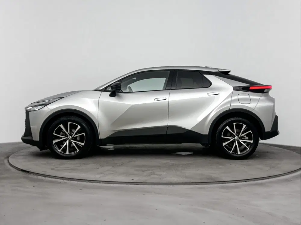 Toyota C-Hr 1.8 Hybrid 140 First Edition Limited uit 2025, foto 3