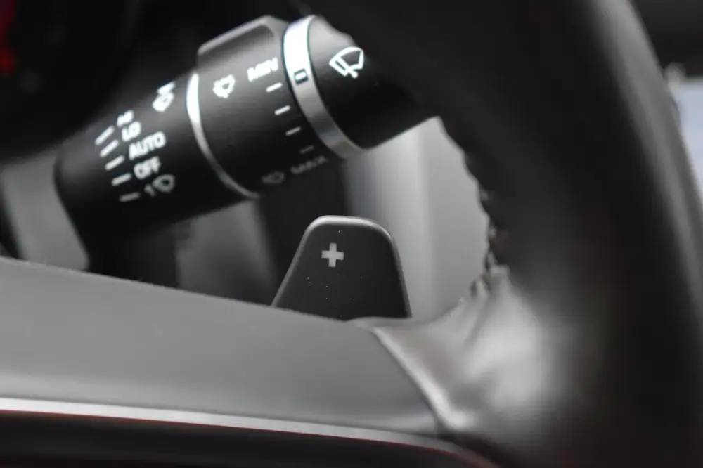 Jaguar XF 2.0d Prestige '19 Leder Xenon Clima NAvi Cruise uit 2019, foto 17