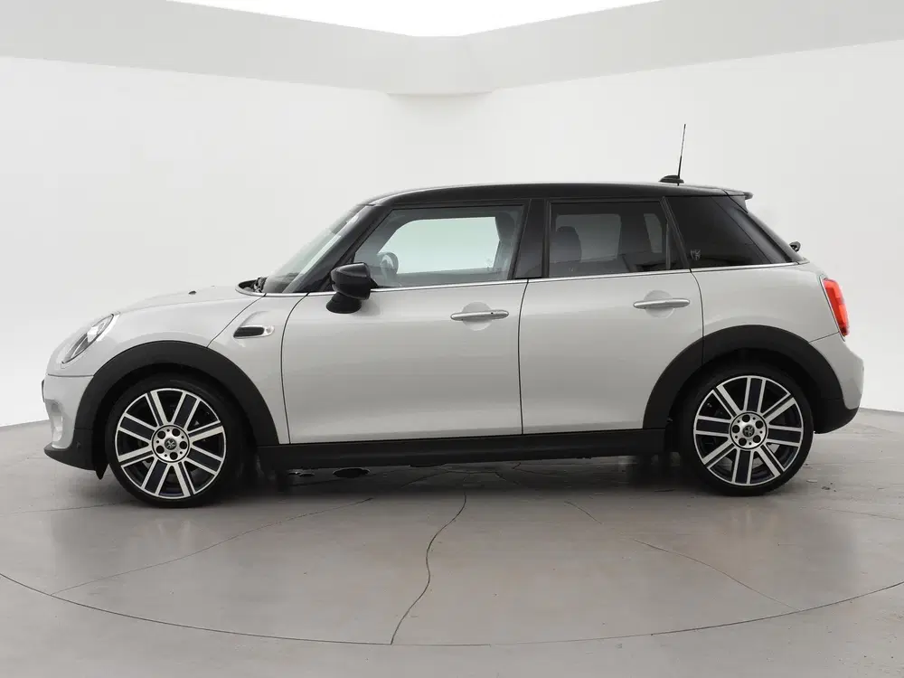 Mini Cooper 1.5 COOPER AUT. + LEDER uit 2021, foto 5