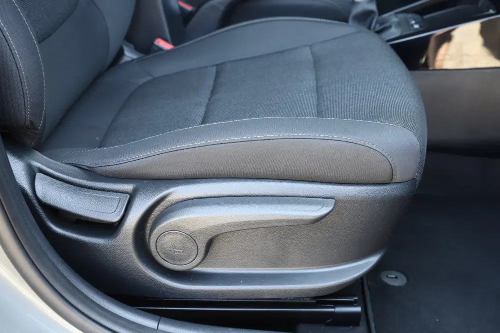 Kia Rio 1.0 T-GDi 100 PK DynamicLine uit 2022, foto 19