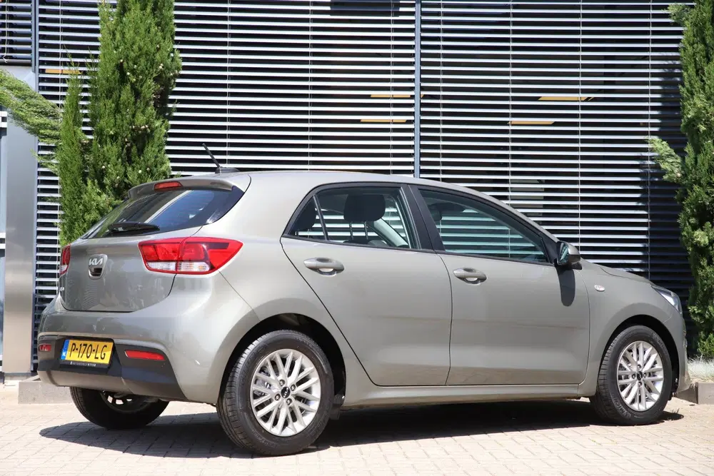 Kia Rio 1.0 T-GDi 100 PK DynamicLine uit 2022, foto 2
