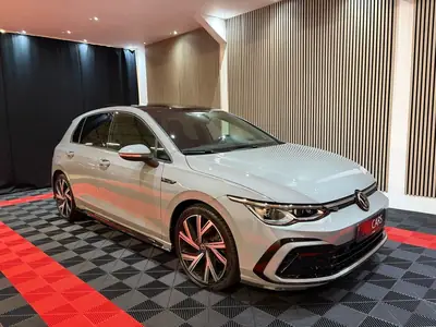 Volkswagen Golf 1.5 eTSI R-Line Business Pano|Matrix led|Hud uit 2023