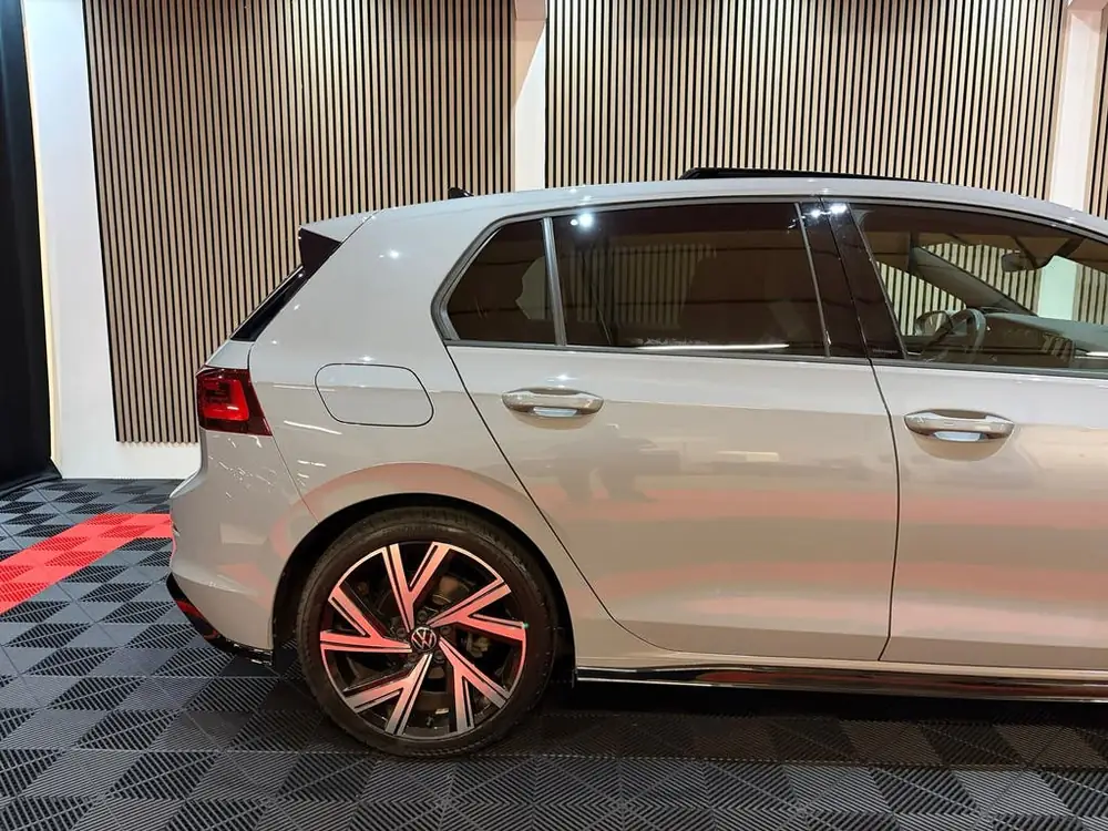 Volkswagen Golf 1.5 eTSI R-Line Business Pano|Matrix led|Hud uit 2023, foto 3