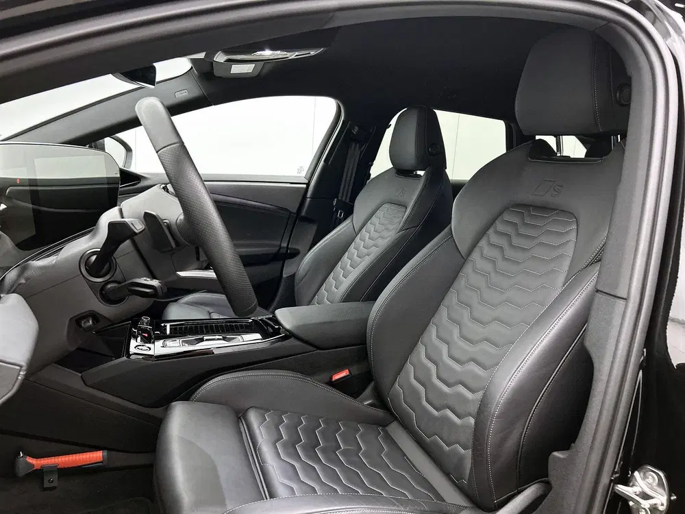 Audi A6 S edition 83 kWh 286 PK l Park assist p uit 2025, foto 10