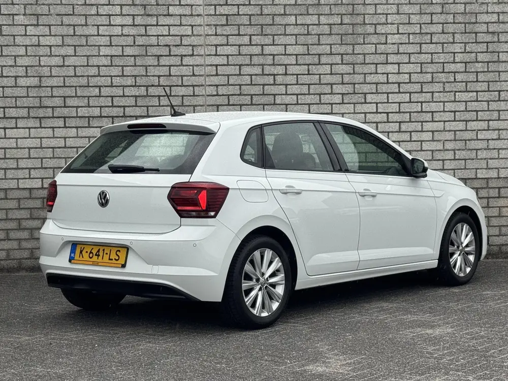Volkswagen Polo 1.0 TSI Highline | Parkeersensoren | Navigat uit 2021, foto 2