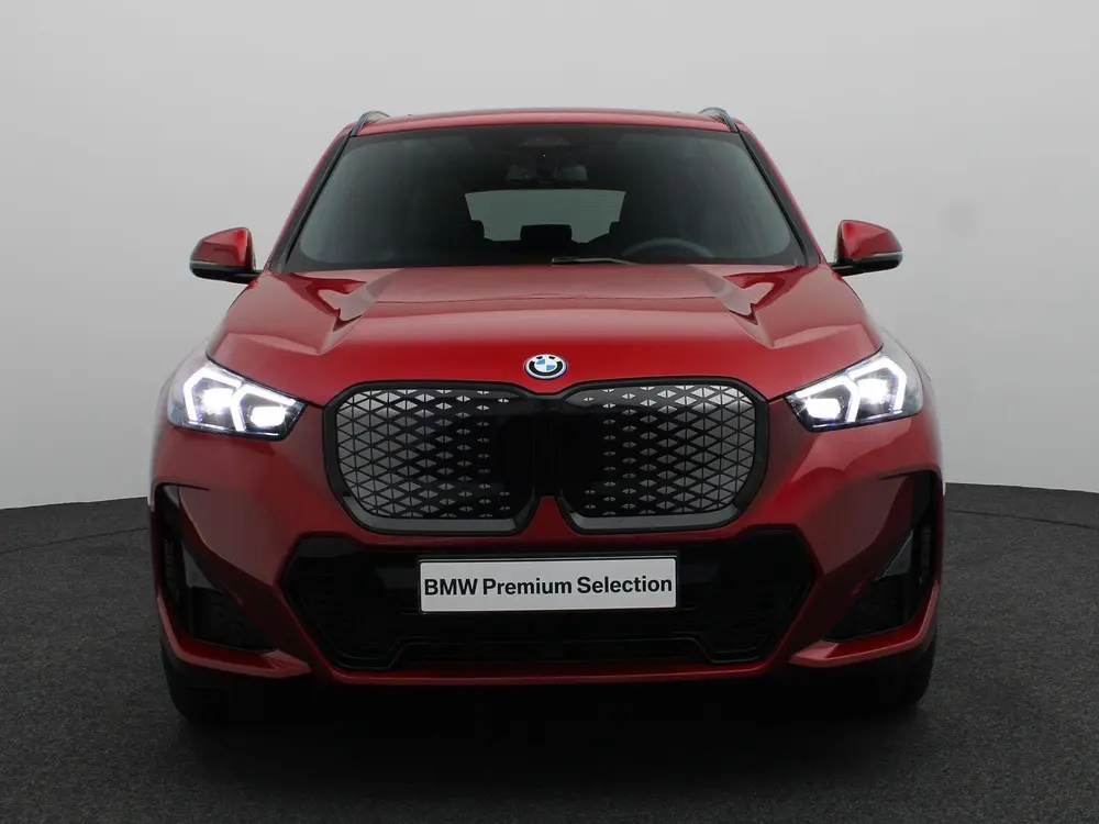 BMW iX1 eDrive20 M Sportpakket Pro uit 2026, foto 3