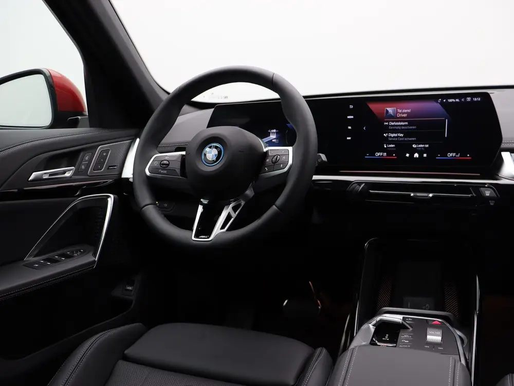 BMW iX1 eDrive20 M Sportpakket Pro uit 2026, foto 9