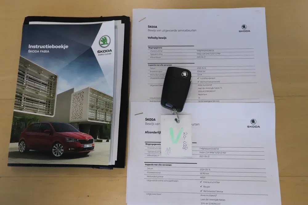 Skoda Fabia 1.0 TSI Business Edition uit 2021, foto 15