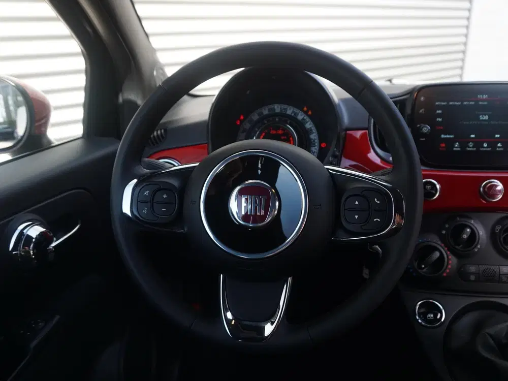 Fiat 500 C 1.0 Hybrid RED uit 2022, foto 15