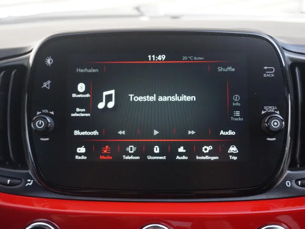 Fiat 500 C 1.0 Hybrid RED uit 2022, foto 20