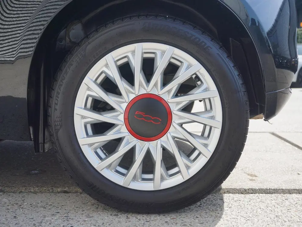 Fiat 500 C 1.0 Hybrid RED uit 2022, foto 7