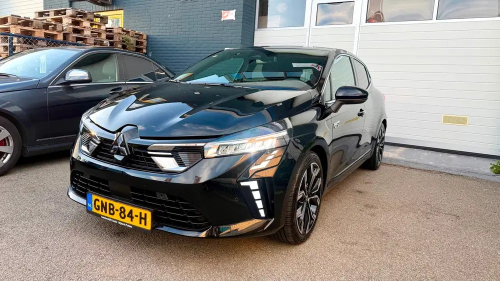 Mitsubishi Colt 1.6 HEV uit 2024, foto 3