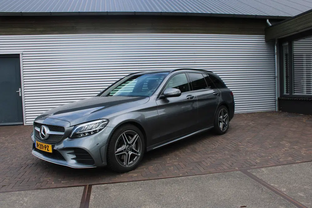 Mercedes-Benz C-Klasse 160 Business Solution AMG Limi uit 2020, foto 2