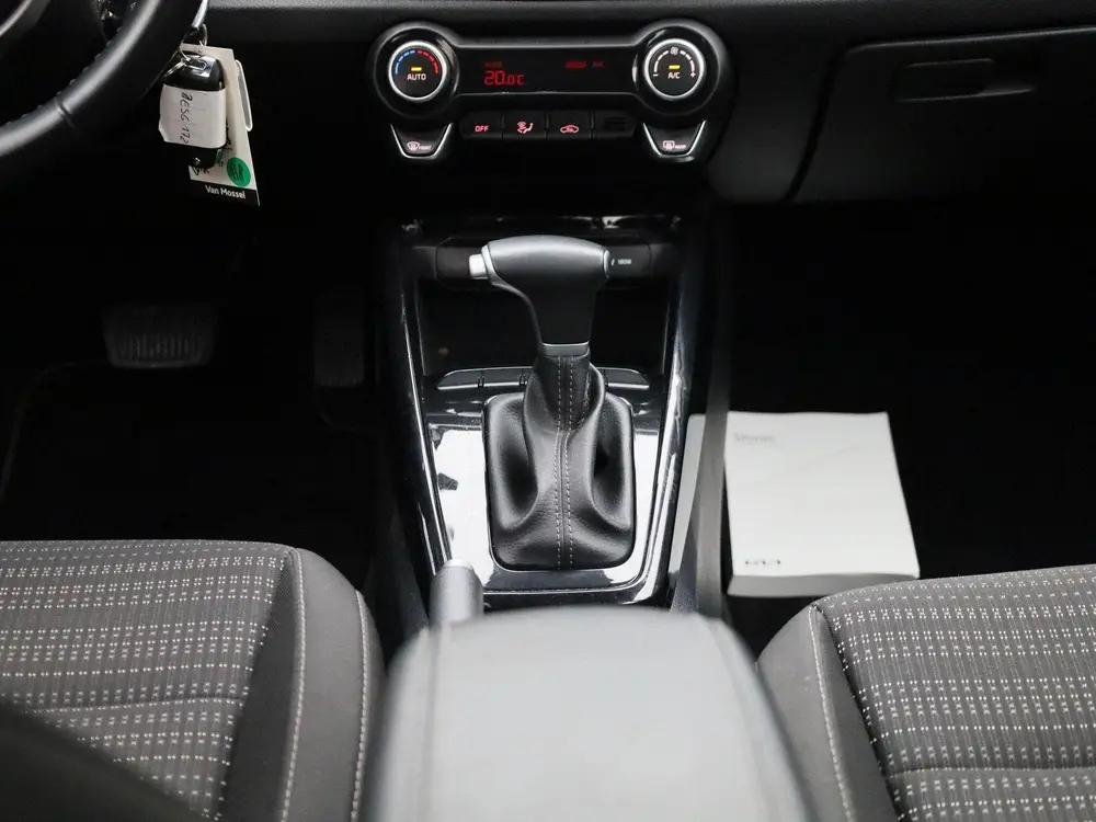 Kia Stonic 1.0 T-GDI MHEV Dynamicline uit 2024, foto 9