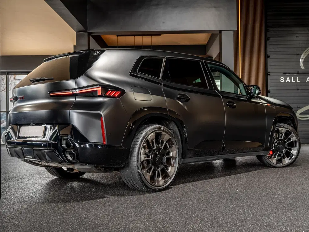 BMW XM PHEV Label Red 30 kWh uit 2024, foto 9