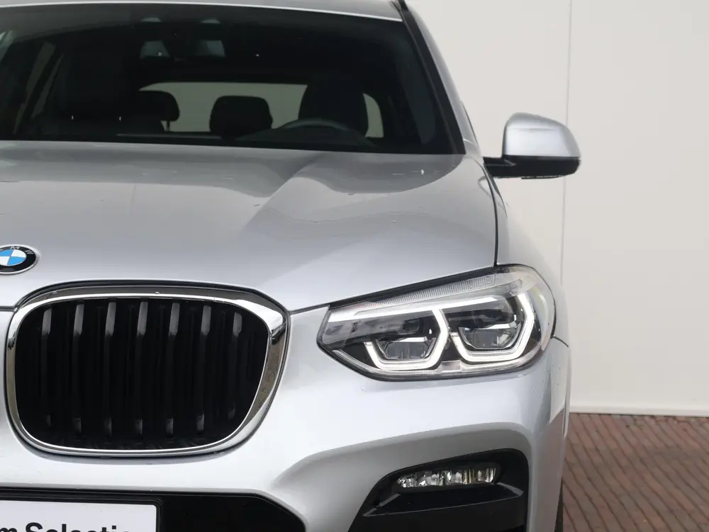 BMW X3 xDrive30e eDrive Edition uit 2021, foto 5