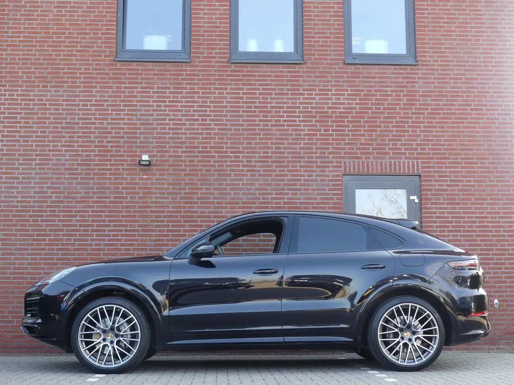 Porsche Cayenne Cayenne Coupé 3.0 E-Hybrid uit 2021, foto 3