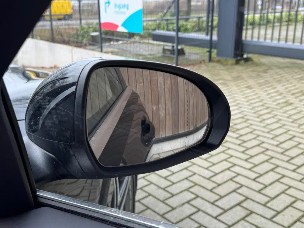 Mercedes-Benz C-Klasse C300 e AMG Line uit 2024, foto 19