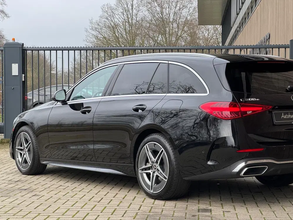Mercedes-Benz C-Klasse C300 e AMG Line uit 2024, foto 9