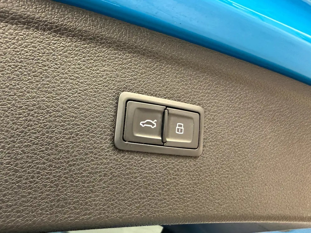 Audi Q5 55 TFSI e quattro Competition Panoramadak uit 2019, foto 11