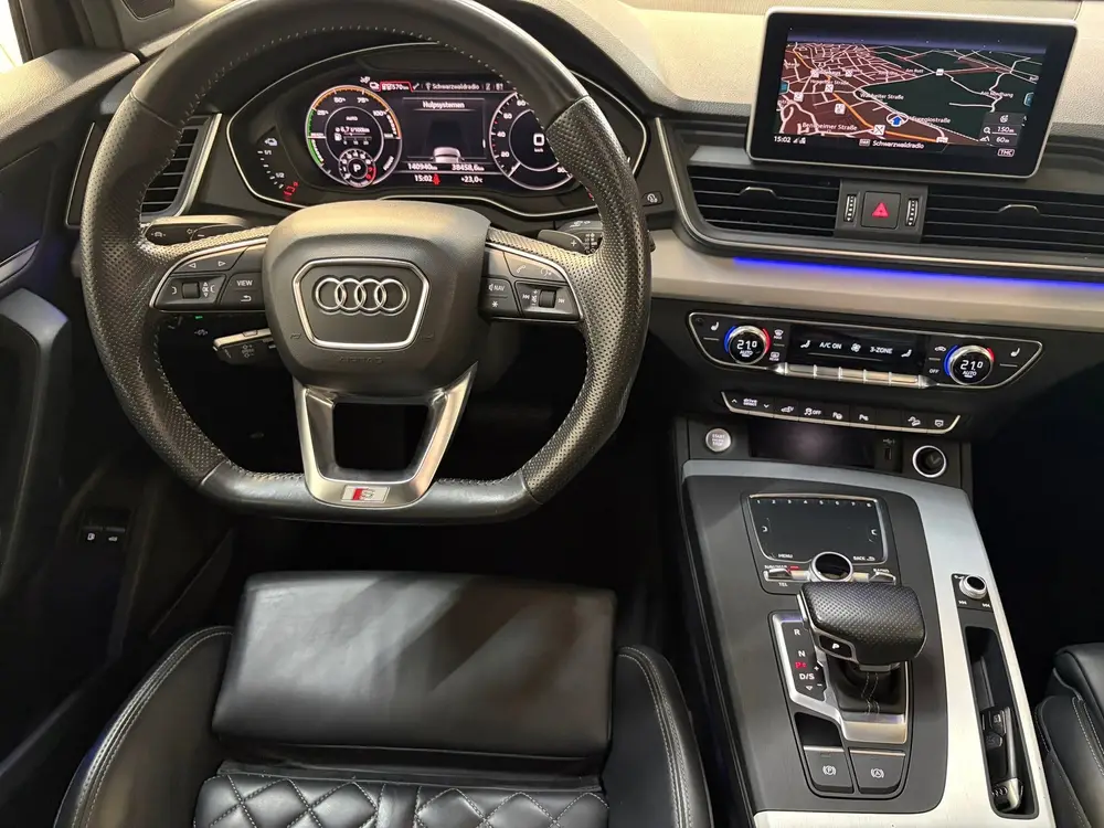 Audi Q5 55 TFSI e quattro Competition Panoramadak uit 2019, foto 16