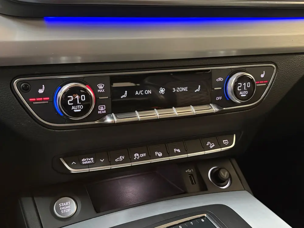 Audi Q5 55 TFSI e quattro Competition Panoramadak uit 2019, foto 17