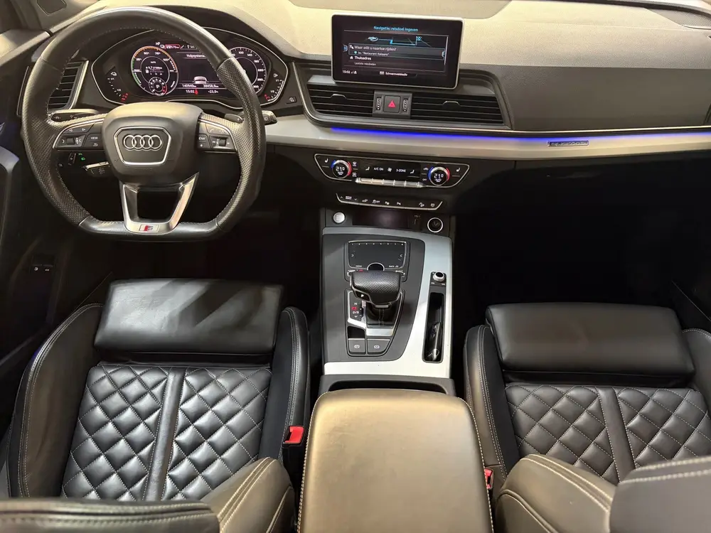Audi Q5 55 TFSI e quattro Competition Panoramadak uit 2019, foto 7