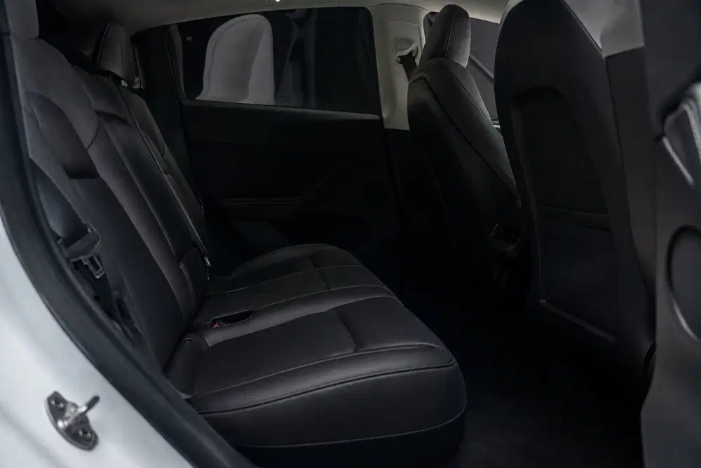 Tesla Model Y SOH: 95 uit 2022, foto 18