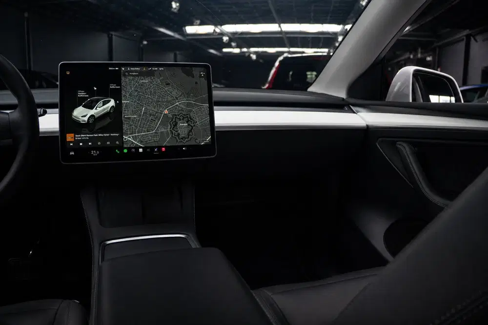 Tesla Model Y SOH: 95 uit 2022, foto 20