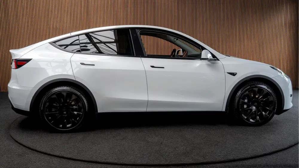 Tesla Model Y SOH: 95 uit 2022, foto 8
