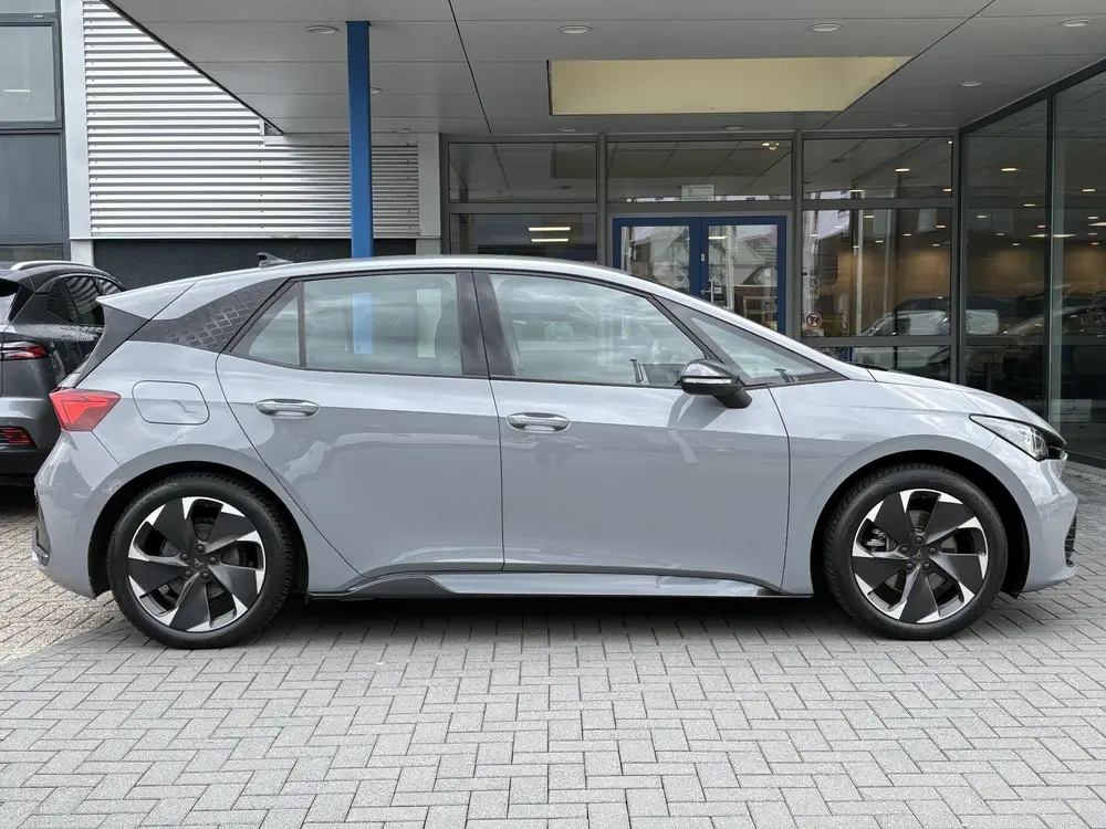 Cupra Born Essential 62 kWh uit 2024, foto 4