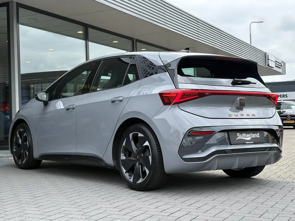 Cupra Born Essential 62 kWh uit 2024, foto 7