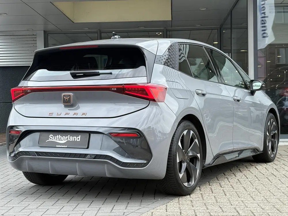 Cupra Born Essential 62 kWh uit 2024, foto 9