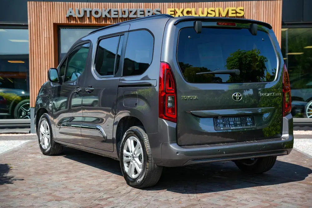 Toyota Proace City Geel Kenteken 5 Persoons Automaat Navi uit 2024, foto 7