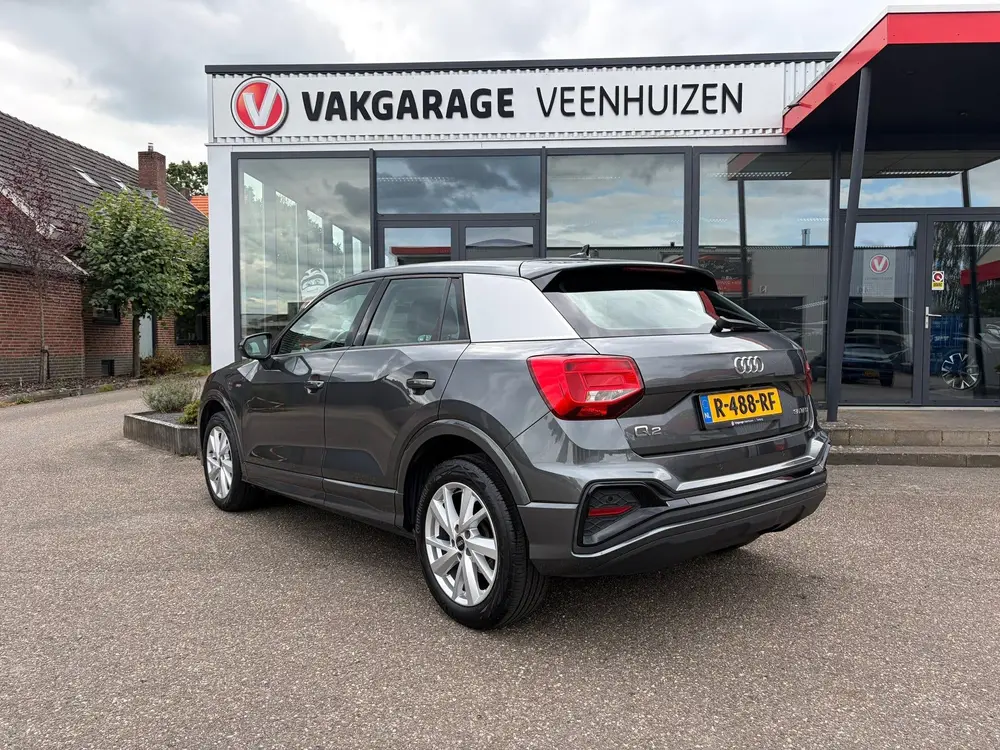 Audi Q2 35 TFSI S Edition uit 2021, foto 7